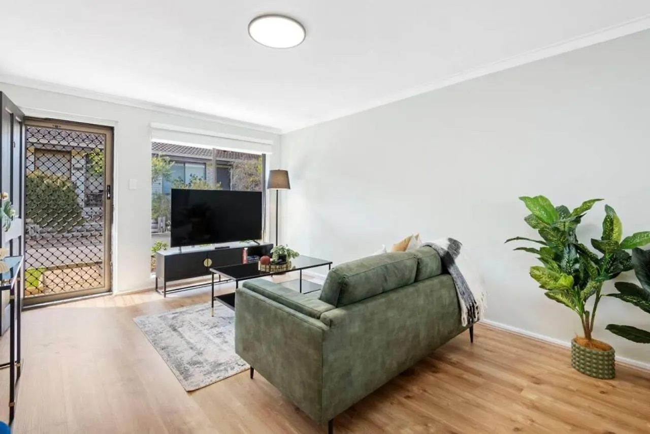 Coastal Elegance A Luxurious Dreamy Escape Villa Perth
