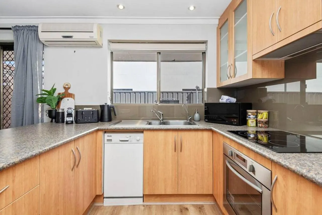 Coastal Elegance A Luxurious Dreamy Escape Villa Perth
